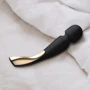 Вибромассажер LELO Smart Wand 2 Large Black: Тип и форма Вибратор-микрофон